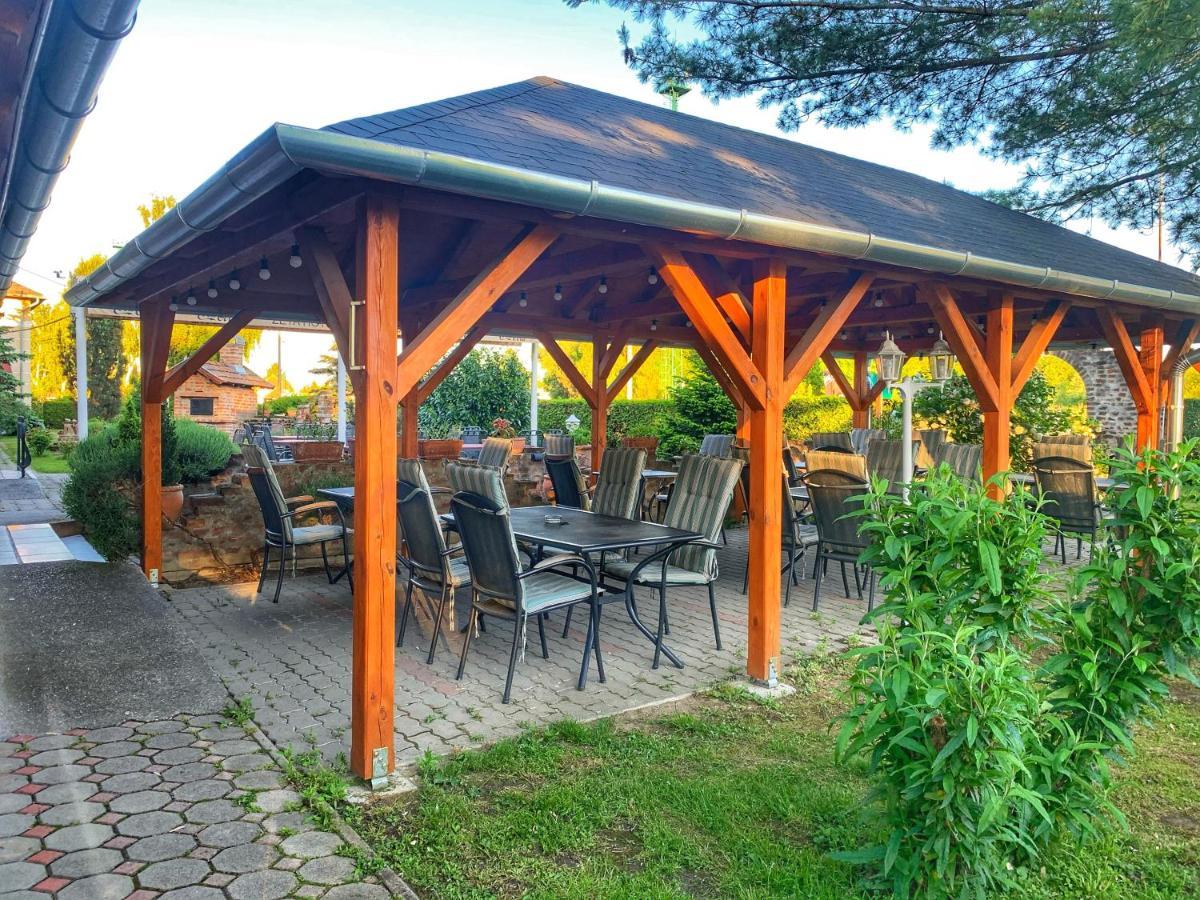 Hotel Zeta Lenti Exteriör bild