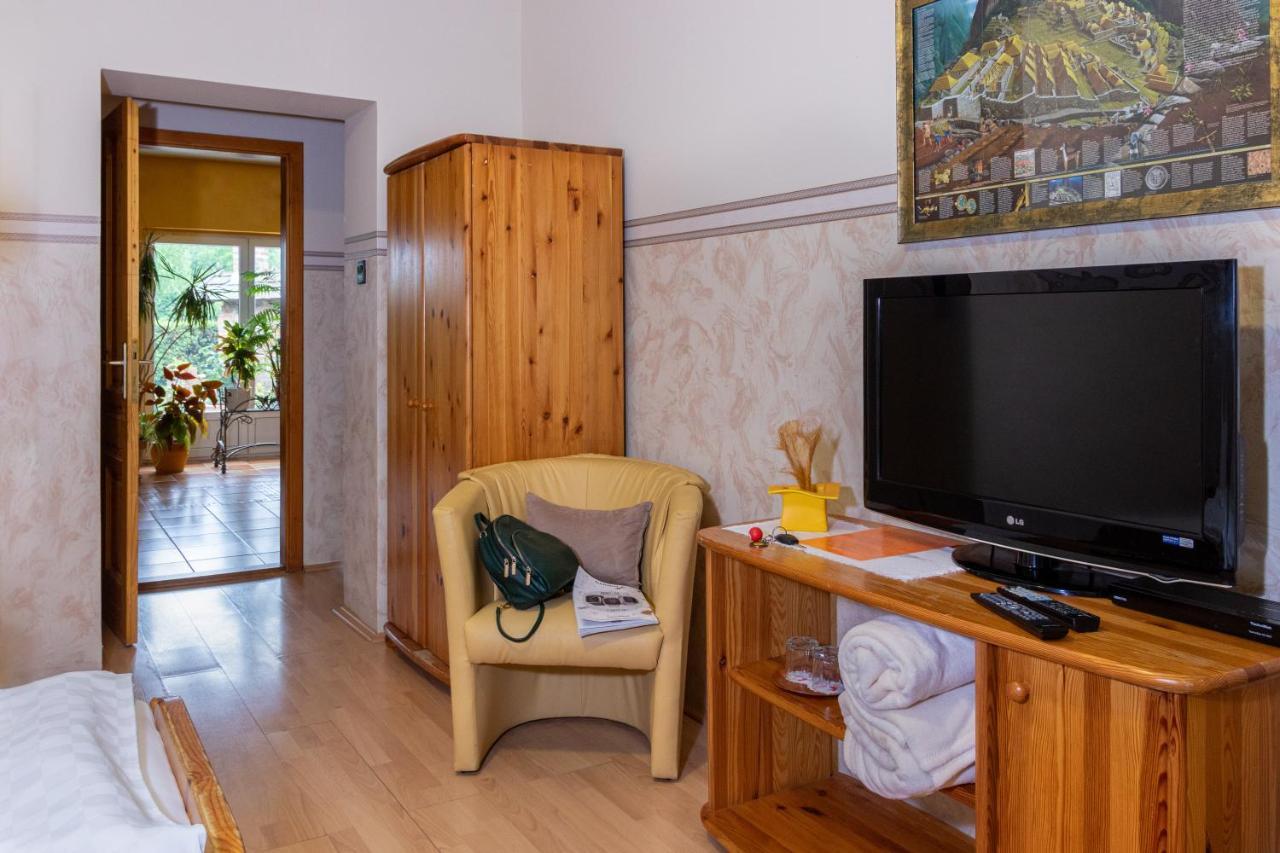 Hotel Zeta Lenti Exteriör bild