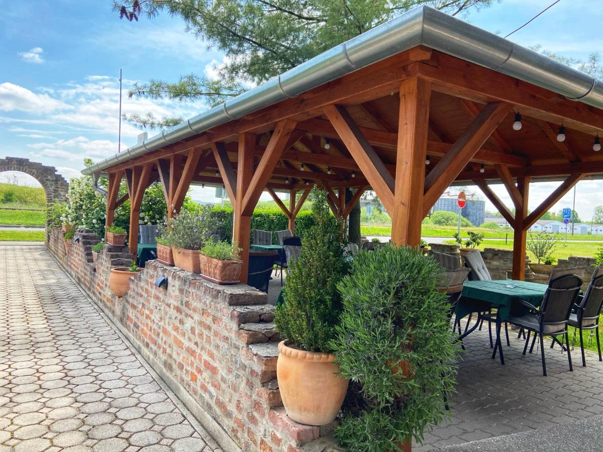 Hotel Zeta Lenti Exteriör bild