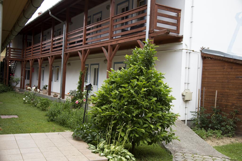 Hotel Zeta Lenti Exteriör bild
